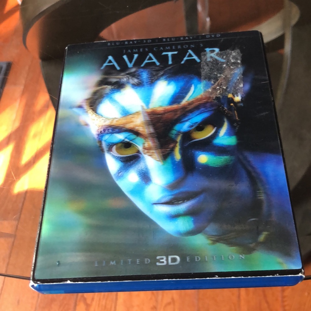 Avatar - Picture 2 of 3